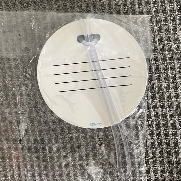 NEW- Disney Vacation Club Goodies Bundle - Lanyards, Pop Sockets, Luggagae Tag - Picture 7 of 7